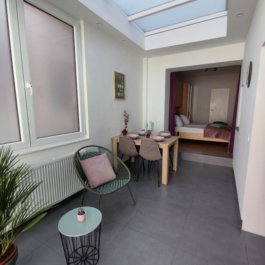 Apartment Villa Ksenija Ostend Exterior photo