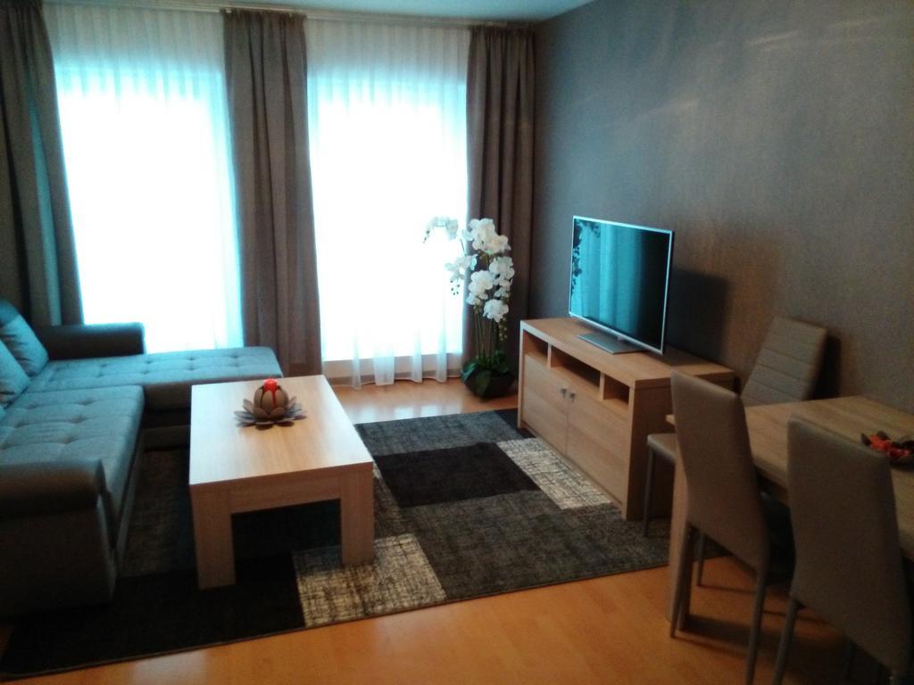 Apartment Villa Ksenija Ostend Room photo